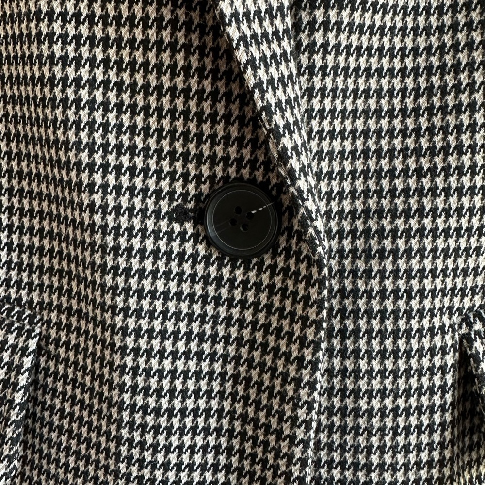 Bagatelle Black and White Houndstooth Vest - Picture 5 of 14